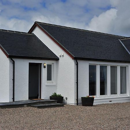 Hartaval & Baca Ruadh Apartment Staffin Exterior photo